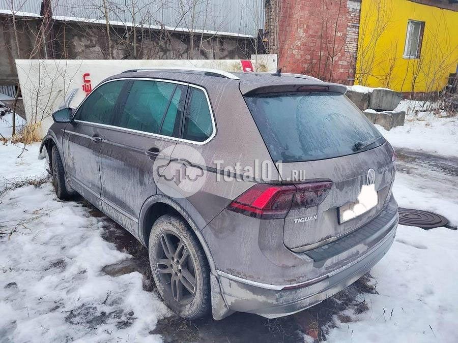 Фото Volkswagen Tiguan 8