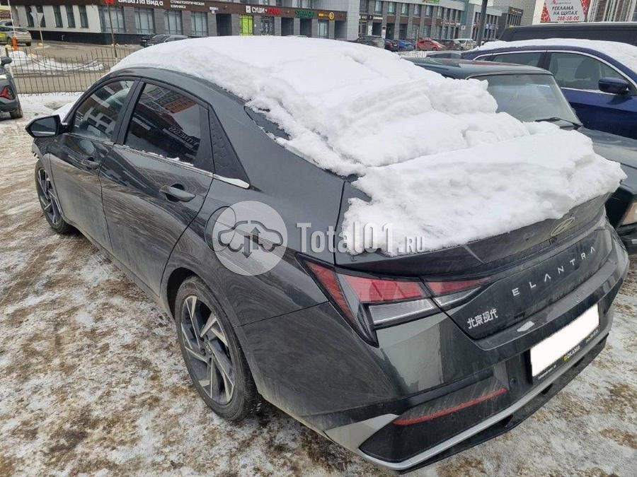 Фото Hyundai Elantra 14