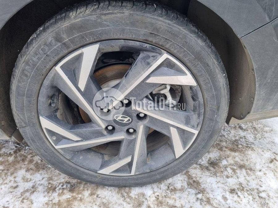 Фото Hyundai Elantra 22