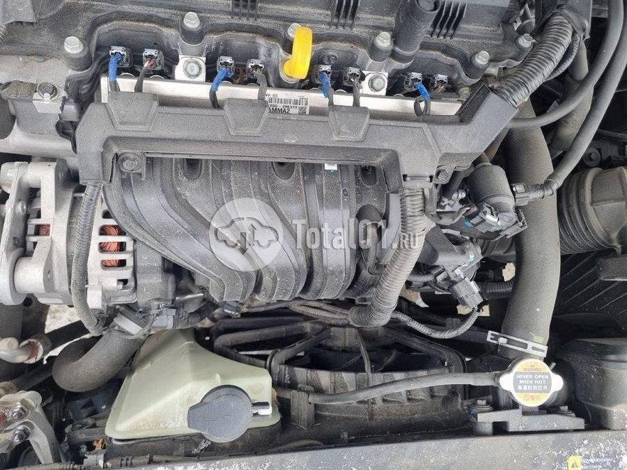 Фото Hyundai Elantra 46