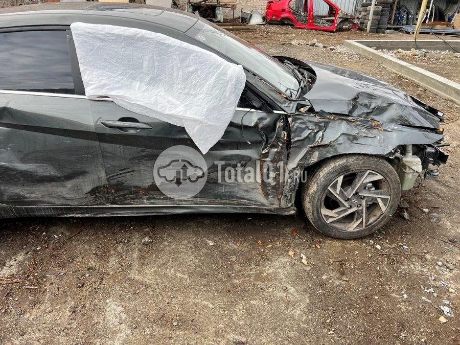 Фото Hyundai Elantra 118
