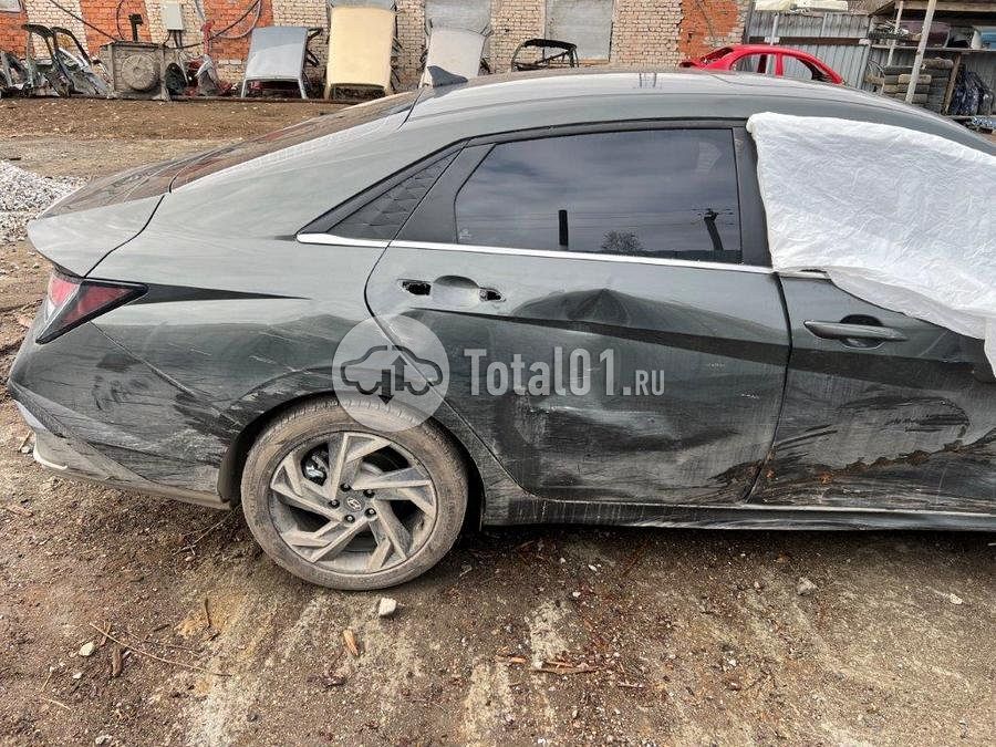 Фото Hyundai Elantra 120