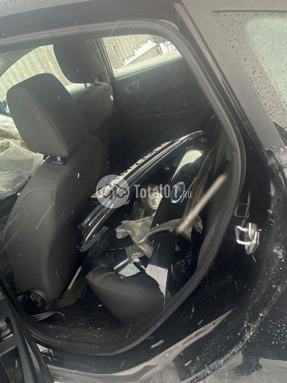 Фото Ford Fiesta 34
