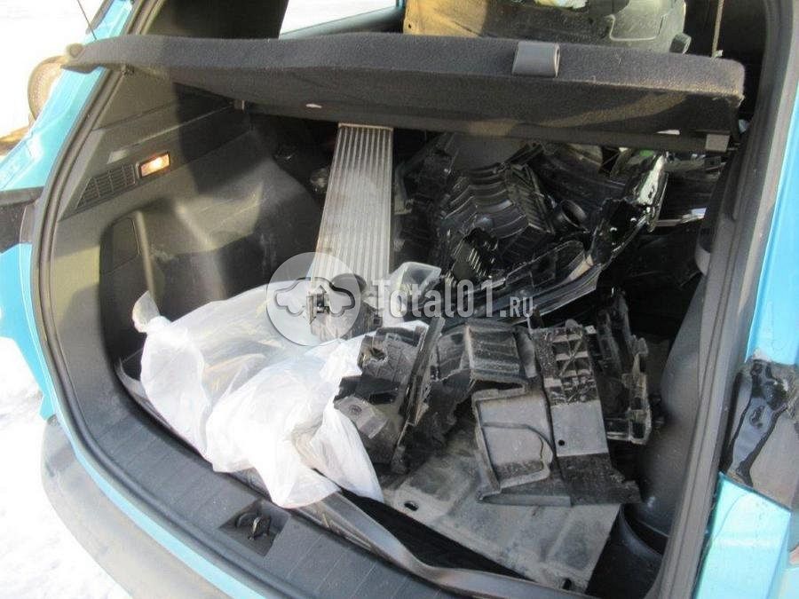 Фото Geely Coolray 24