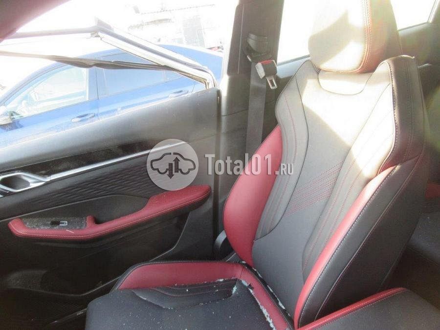 Фото Geely Coolray 46