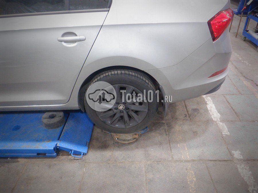 Фото Skoda Rapid 24