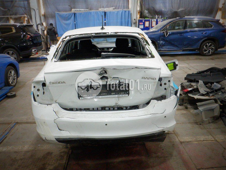 Фото Skoda Rapid 10