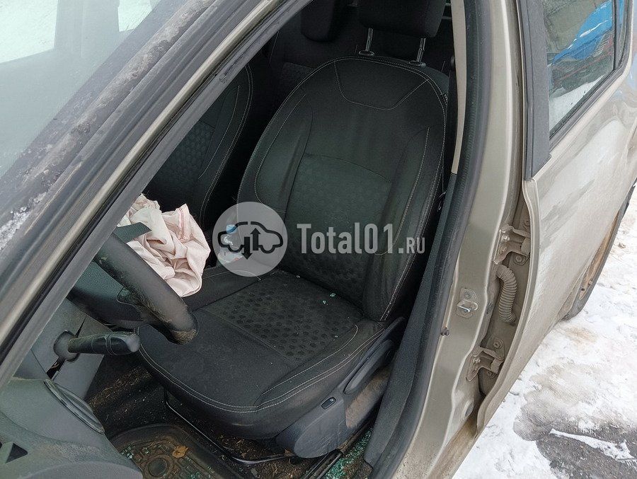 Фото Renault Sandero 98