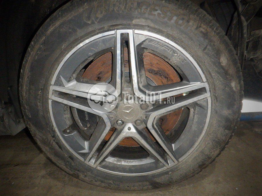 Фото Mercedes-Benz GLE 350D 32