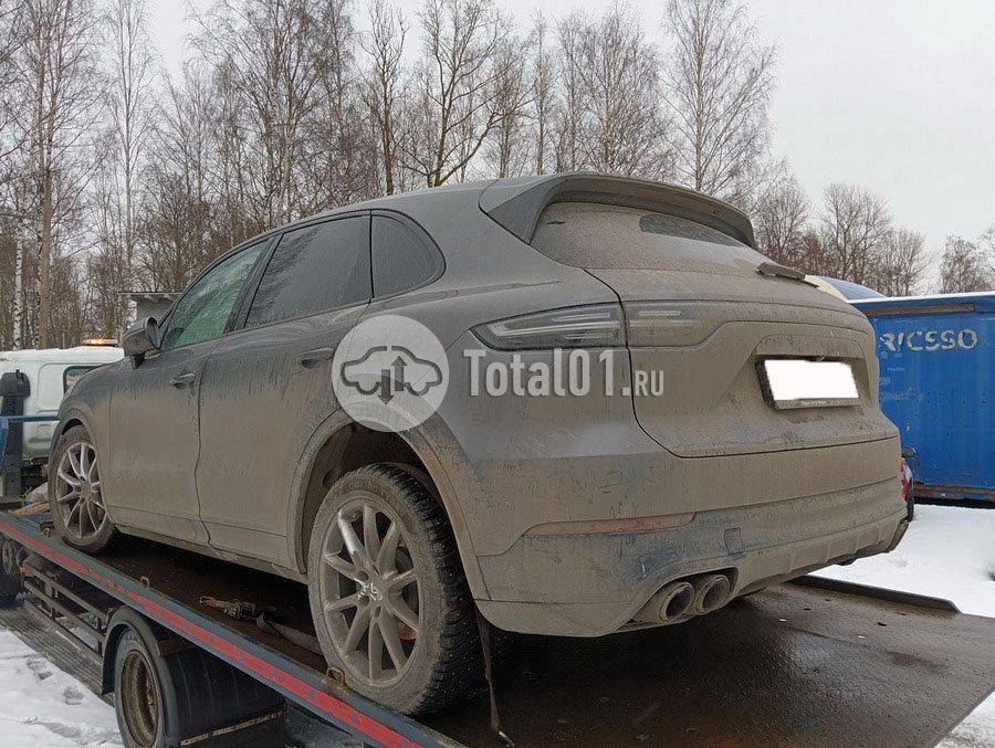 Фото Porsche Cayenne 90