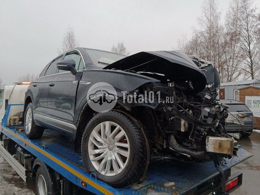 Фото Volkswagen Touareg 2