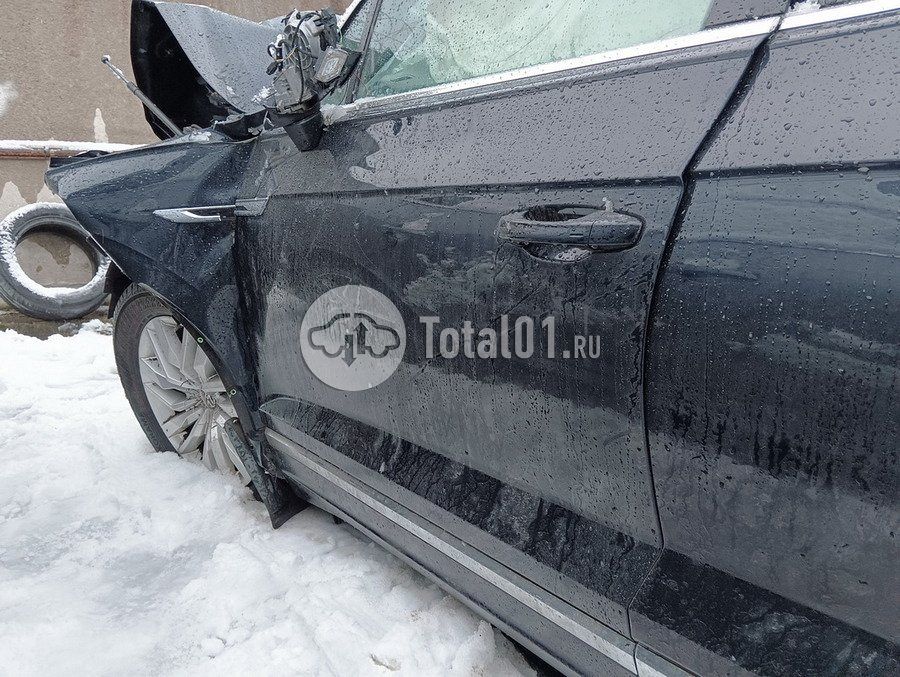 Фото Volkswagen Touareg 100