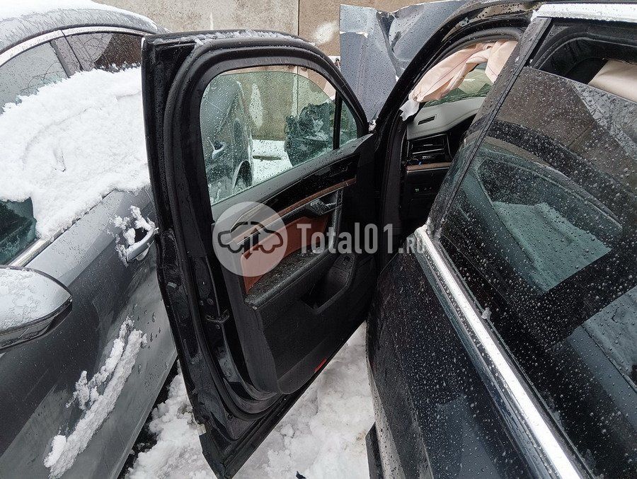 Фото Volkswagen Touareg 156