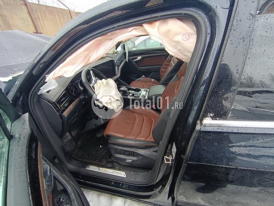 Фото Volkswagen Touareg 160