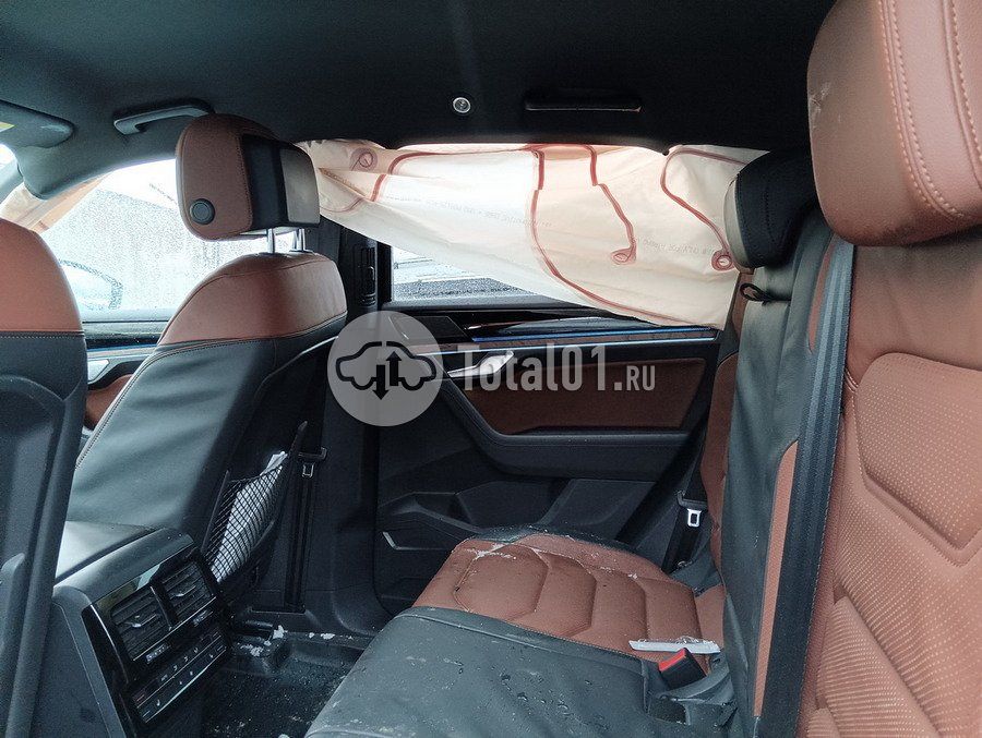 Фото Volkswagen Touareg 186