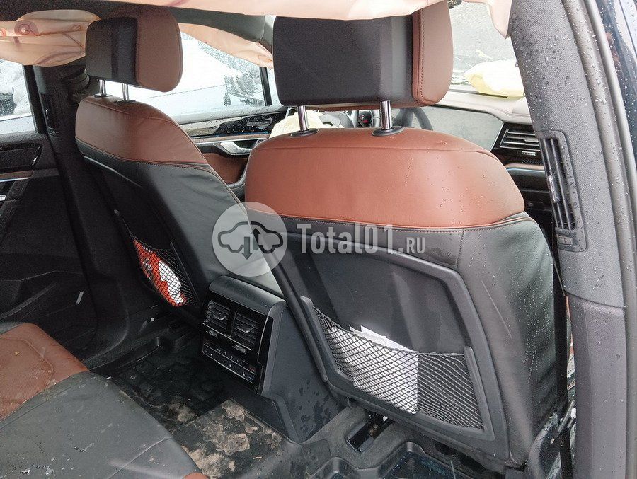Фото Volkswagen Touareg 208