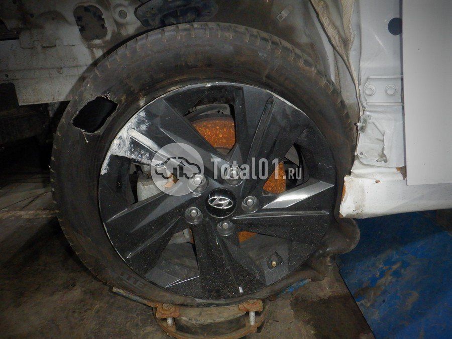 Фото Hyundai Elantra 20