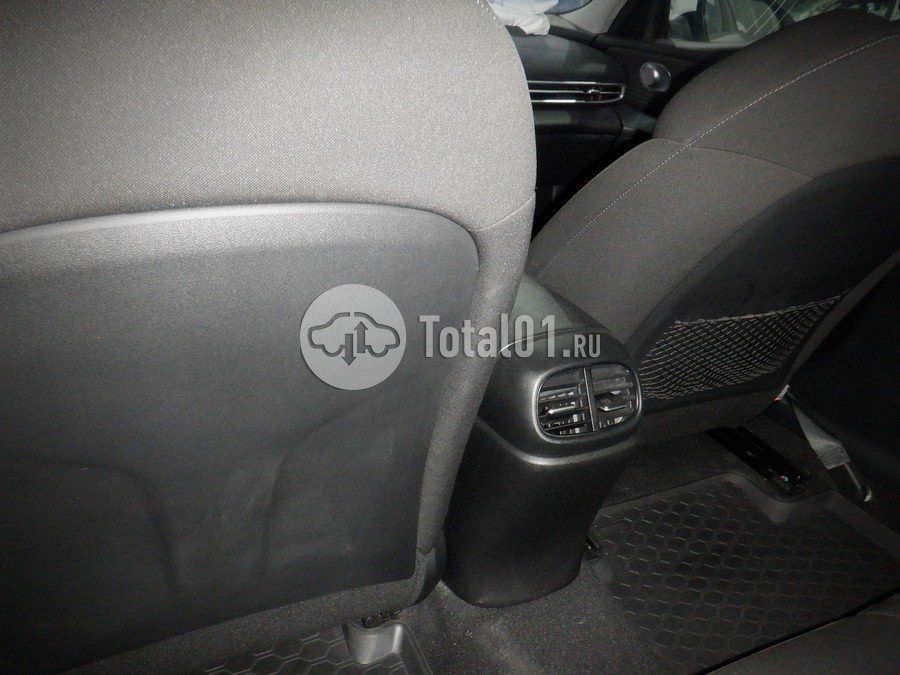 Фото Hyundai Elantra 58