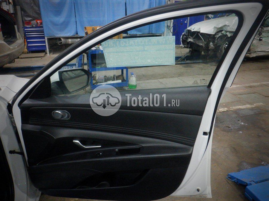Фото Hyundai Elantra 76