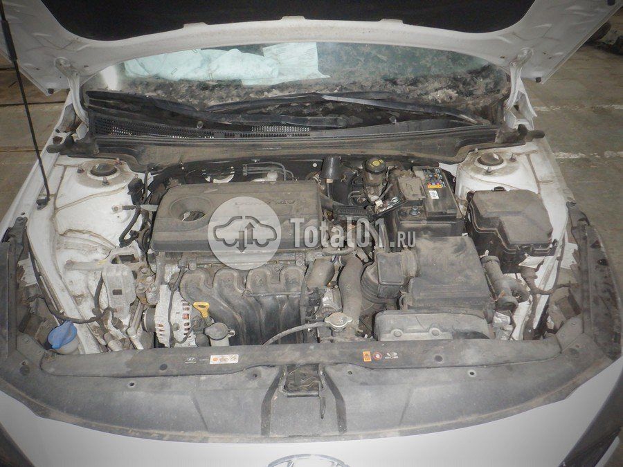 Фото Hyundai Elantra 86