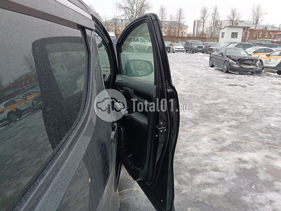 Фото Toyota Vellfire 80