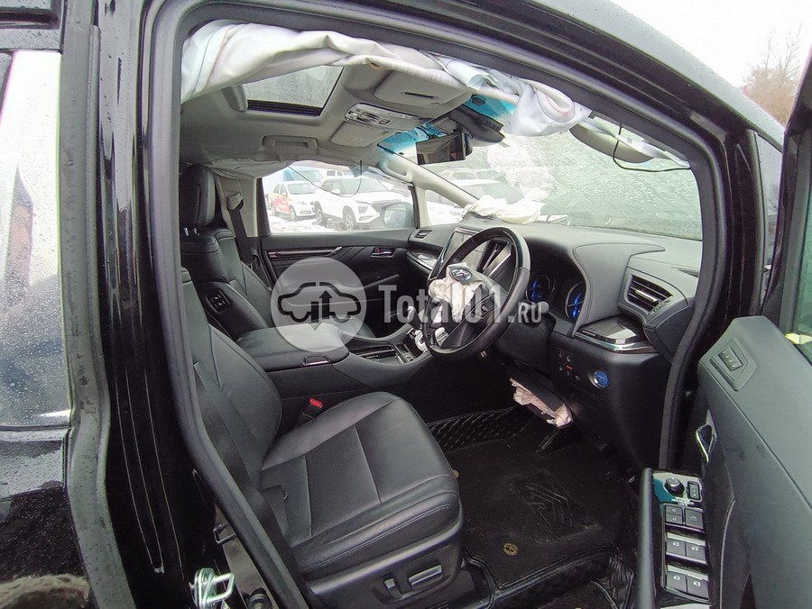 Фото Toyota Vellfire 84