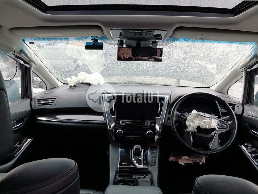Фото Toyota Vellfire 108