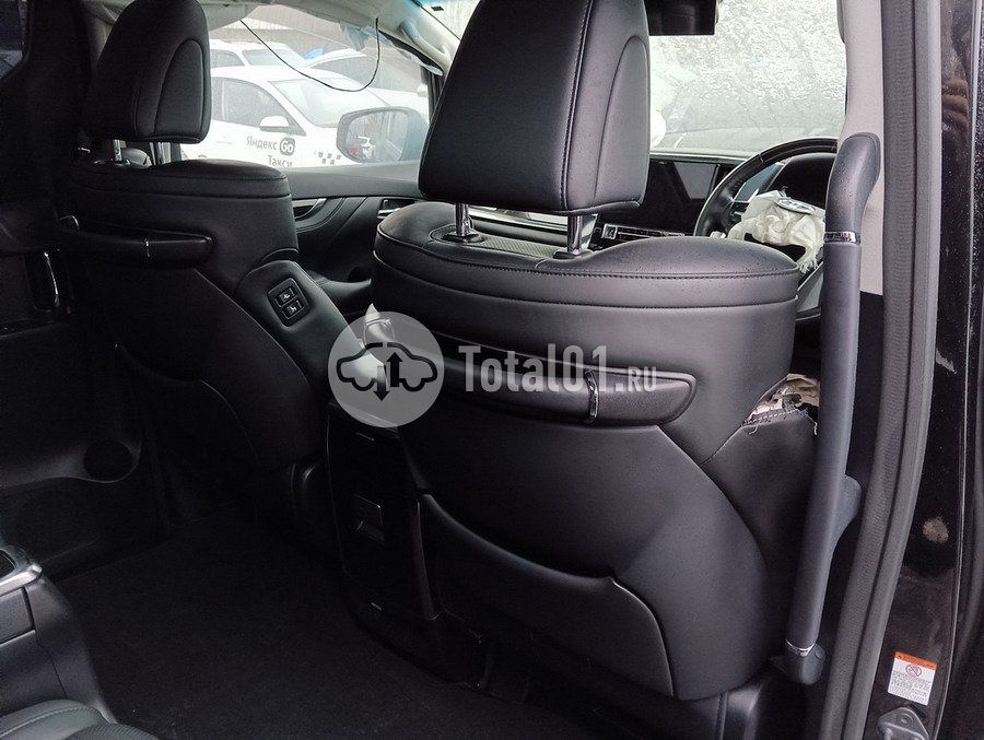 Фото Toyota Vellfire 110