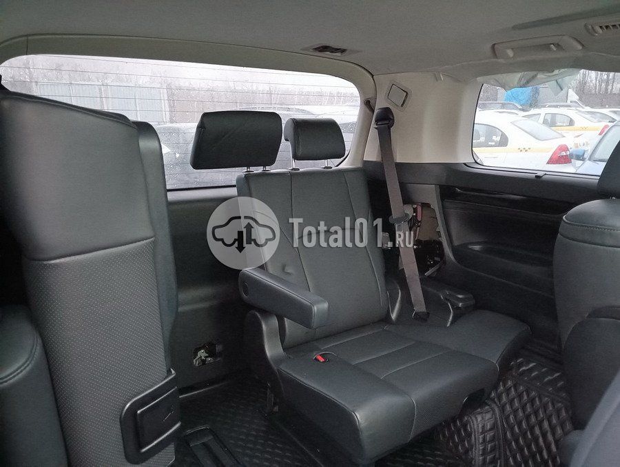 Фото Toyota Vellfire 114