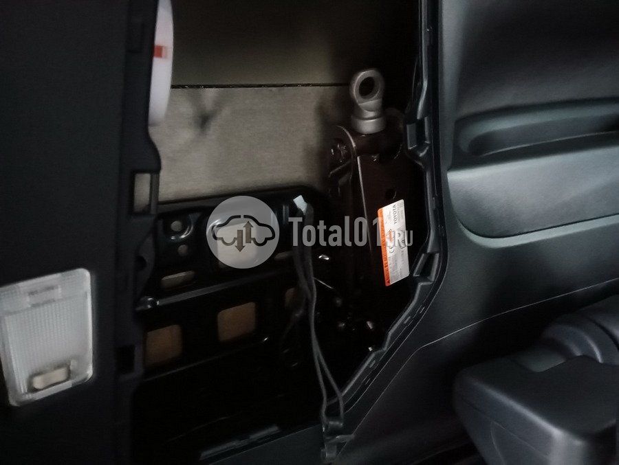 Фото Toyota Vellfire 124