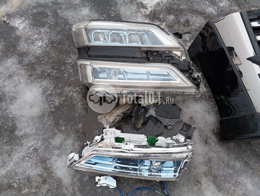 Фото Toyota Vellfire 192
