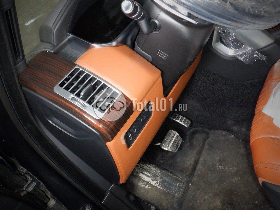 Фото Land Rover Range Rover 80