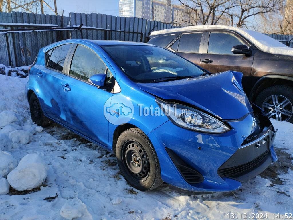 Фото Toyota Aqua 2