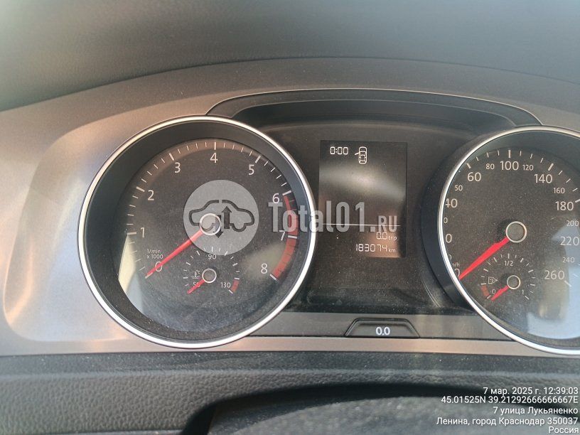 Фото Volkswagen Golf 66