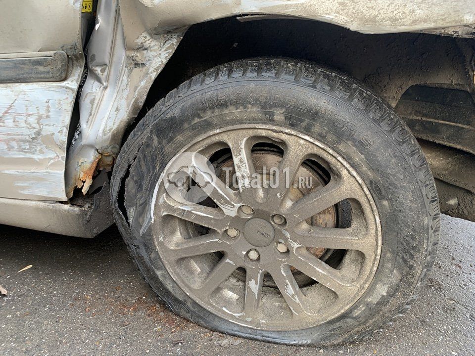 Фото Volvo S80 16