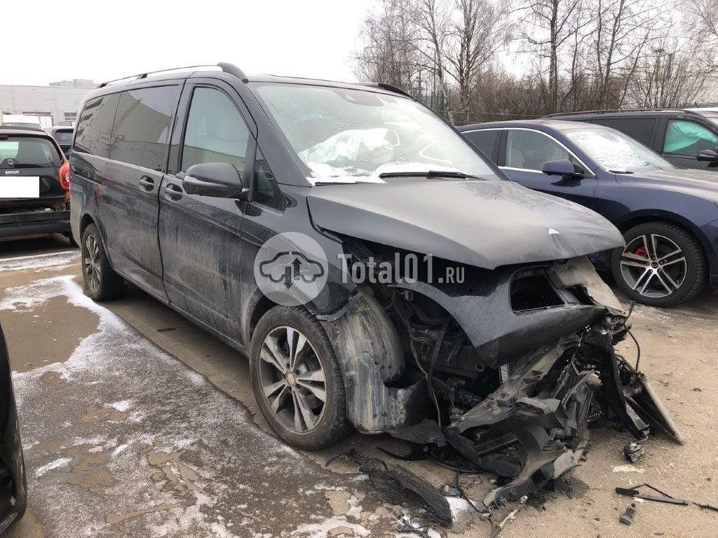 Фото Mercedes-Benz V-класс 2