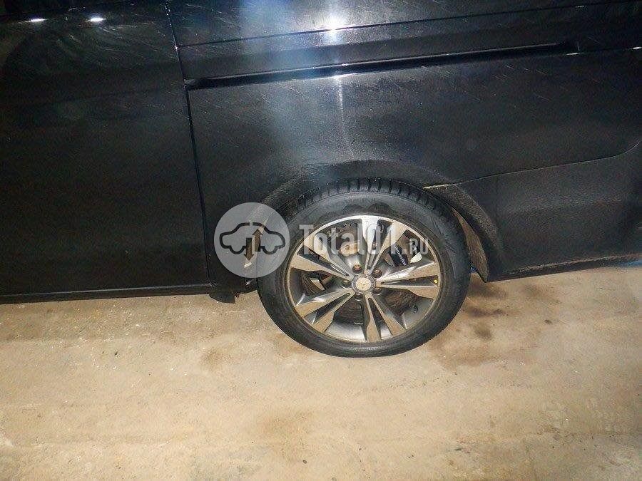 Фото Mercedes-Benz V-класс 200