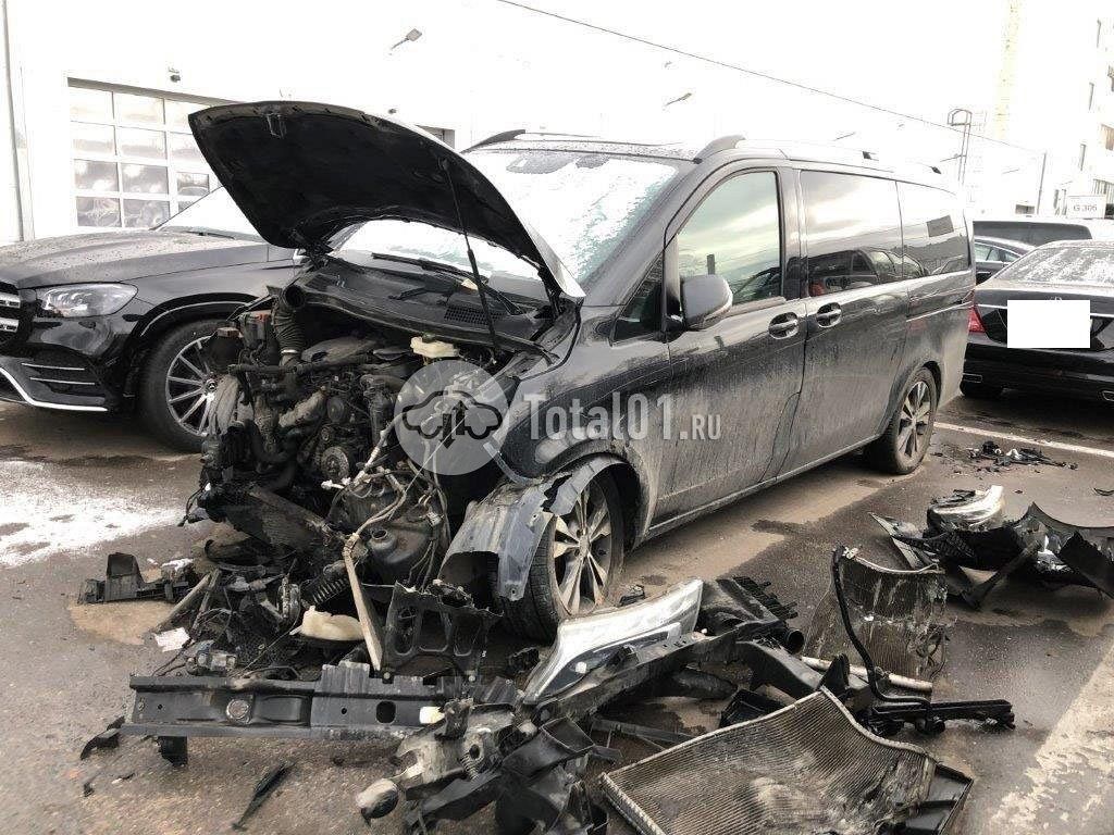 Фото Mercedes-Benz V-класс 308