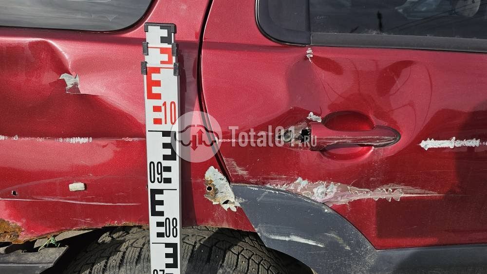 Фото Mazda Tribute 16