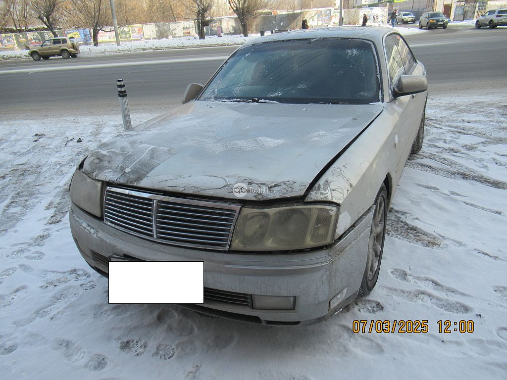 Фото Nissan Gloria 4