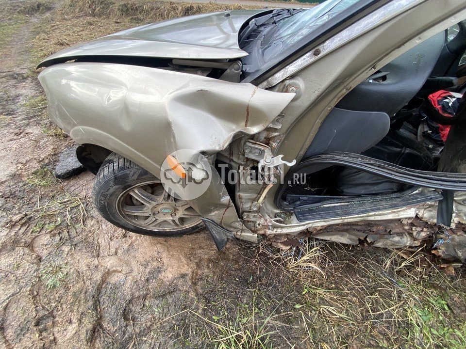 Фото Nissan Almera 20