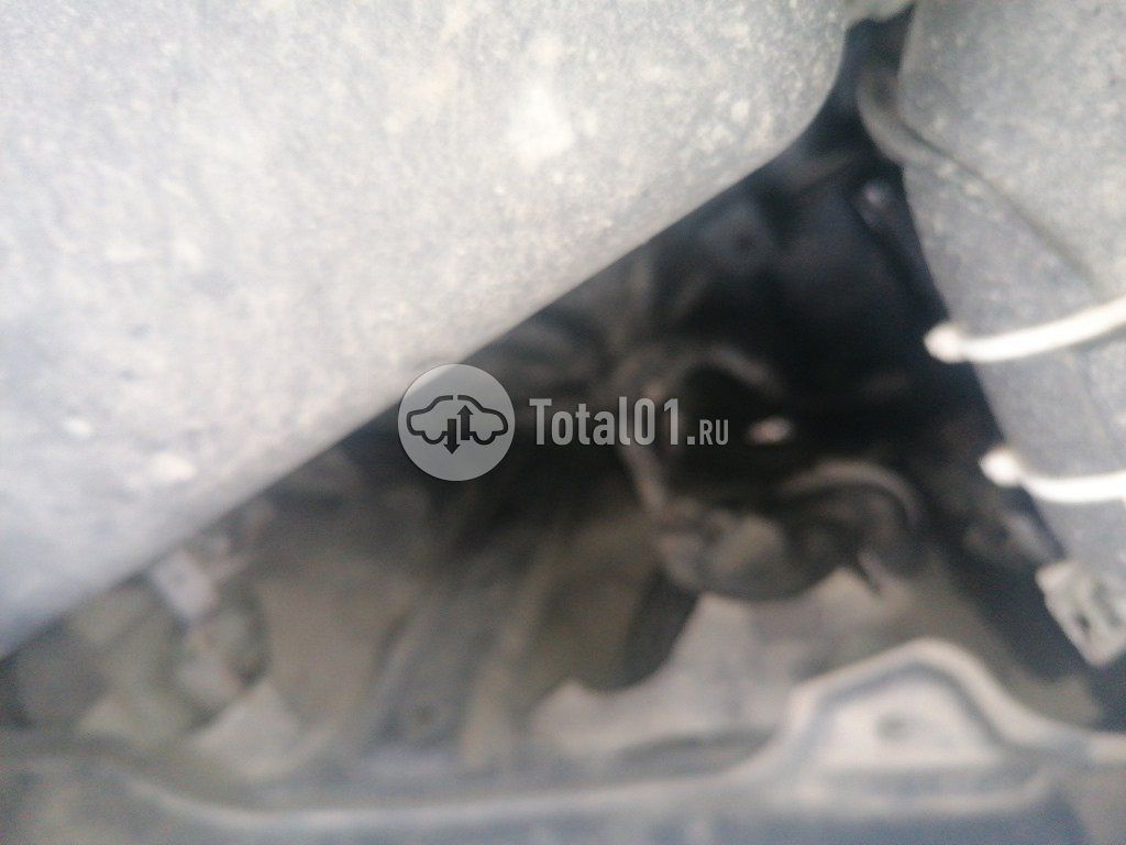 Фото Toyota Progres 104
