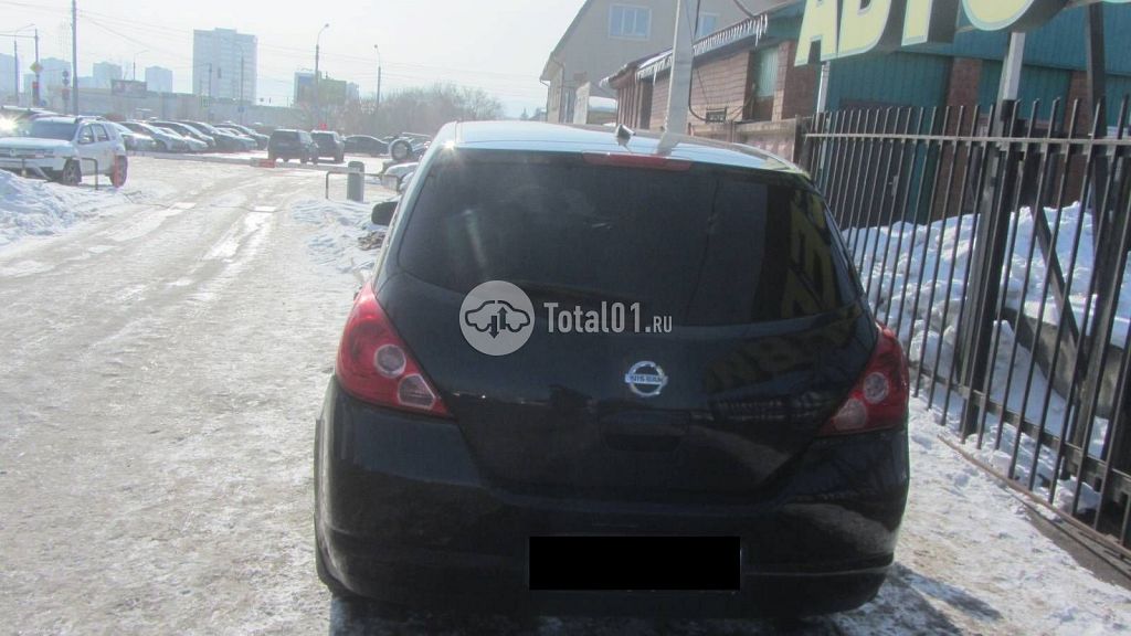 Фото Nissan Tiida 4