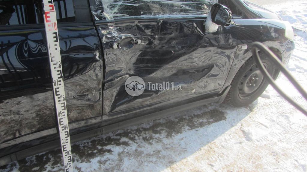Фото Nissan Tiida 16