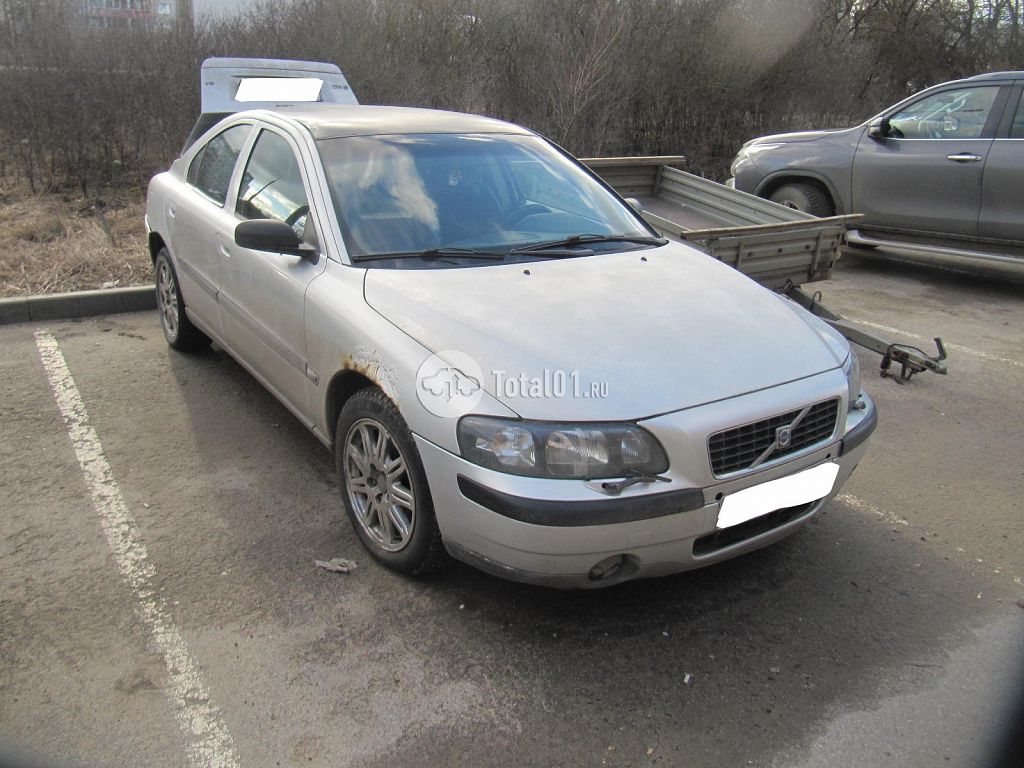 Фото Volvo S60 4