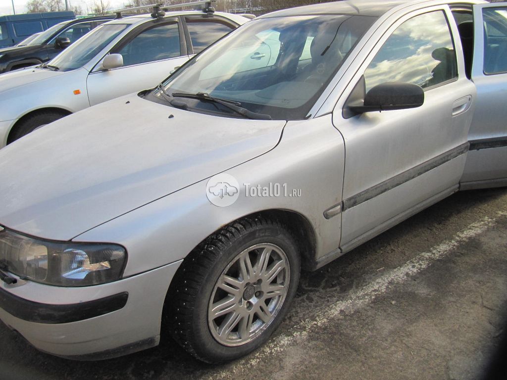 Фото Volvo S60 18
