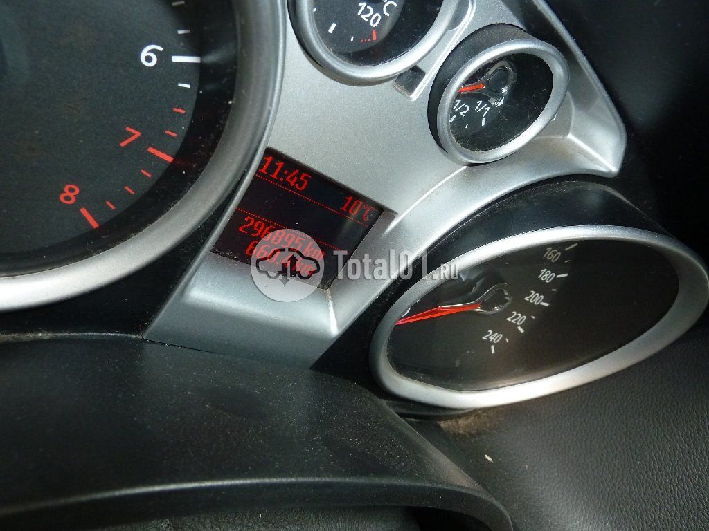 Фото Ford Focus 32