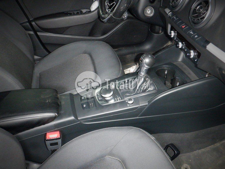 Фото Audi A3 32