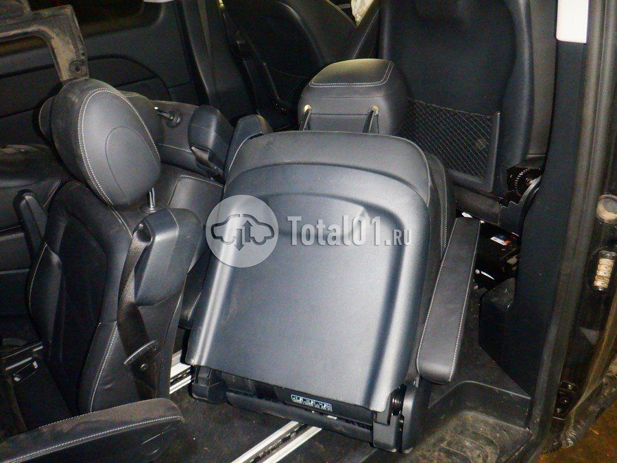 Фото Mercedes-Benz V-класс 6
