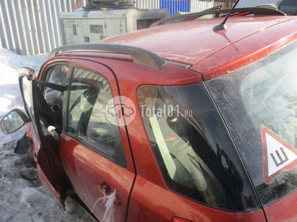 Фото Suzuki SX4 34